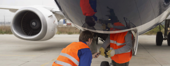 Devenir technicien de maintenance aéronautique